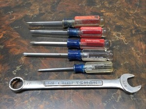 Craftsman Screwdrivers 2 Philips, 3 Flat, & 1 Wrench 3/4