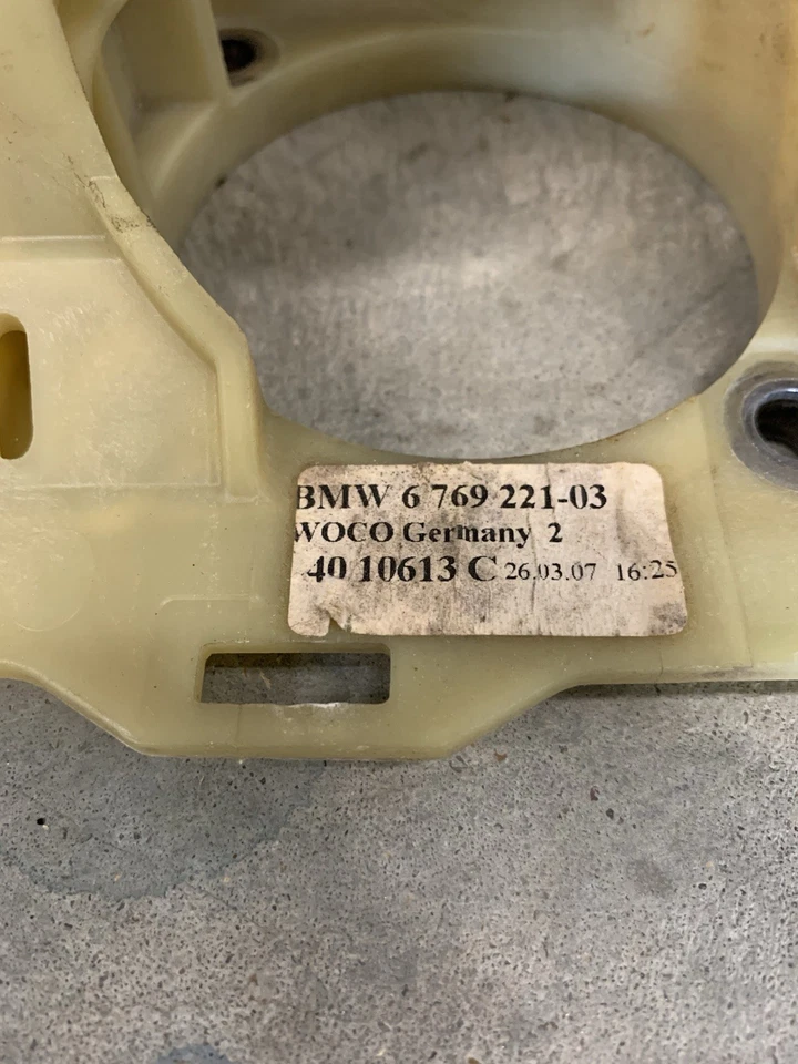2008 BMW 535xi 535i 528i 528xi E60 E61 AT Brake Pedal Assembly 35106759944 - Image 3 of 4