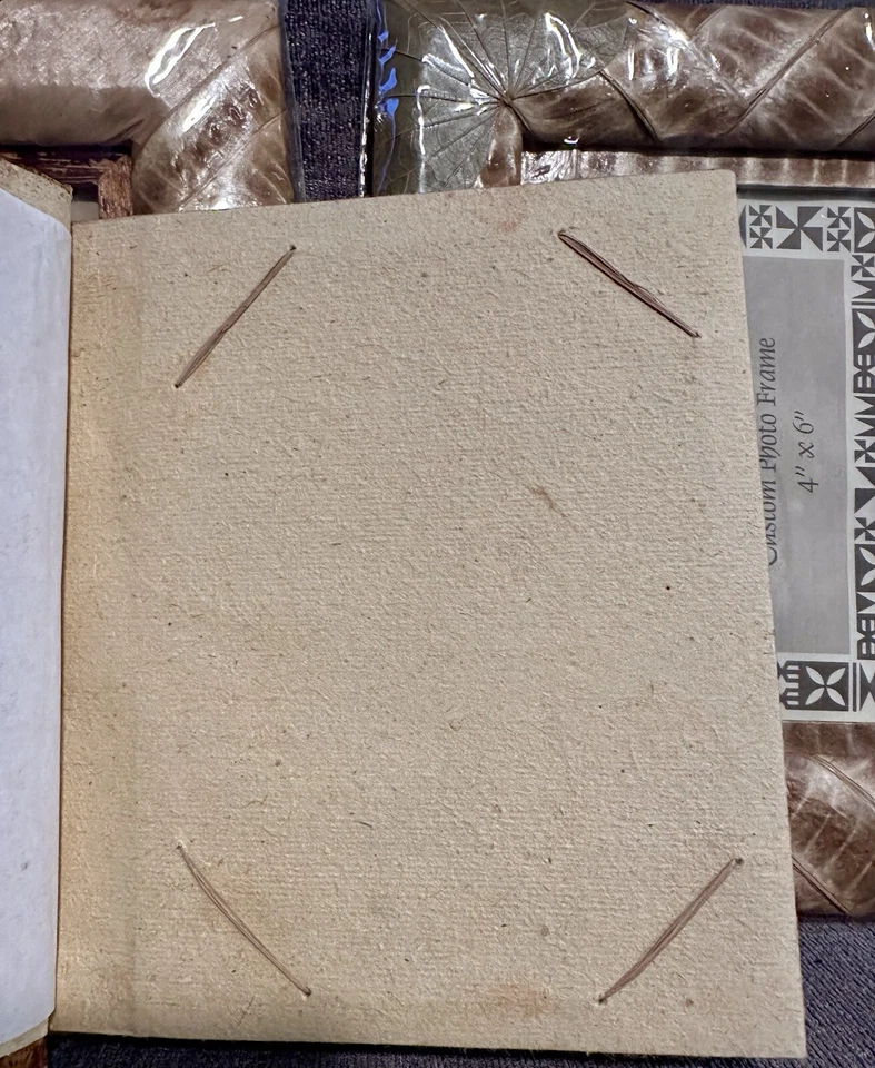 Set Of 3 Vintage Sea Turtle Banana Leaf & Wood Photo Album Scrapbook & 2 Frames - Image 3 of 4