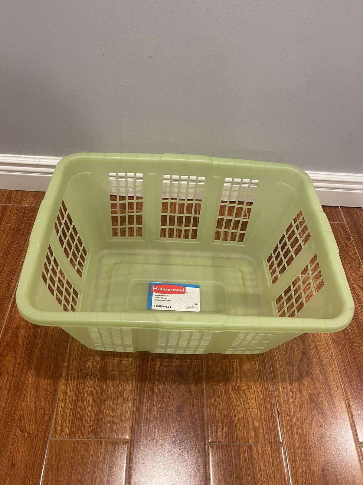 Vintage 1994 Rubbermaid Laundry Basket 2965 Green 1.25 bushel Rectangle ...