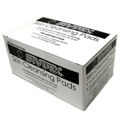 STUDEX SKIN CLEANSING PADS EAR PIERCING ALCOHOL PREP WIPES BOX OF 100 - E221