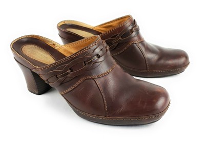 clarks artisan clogs