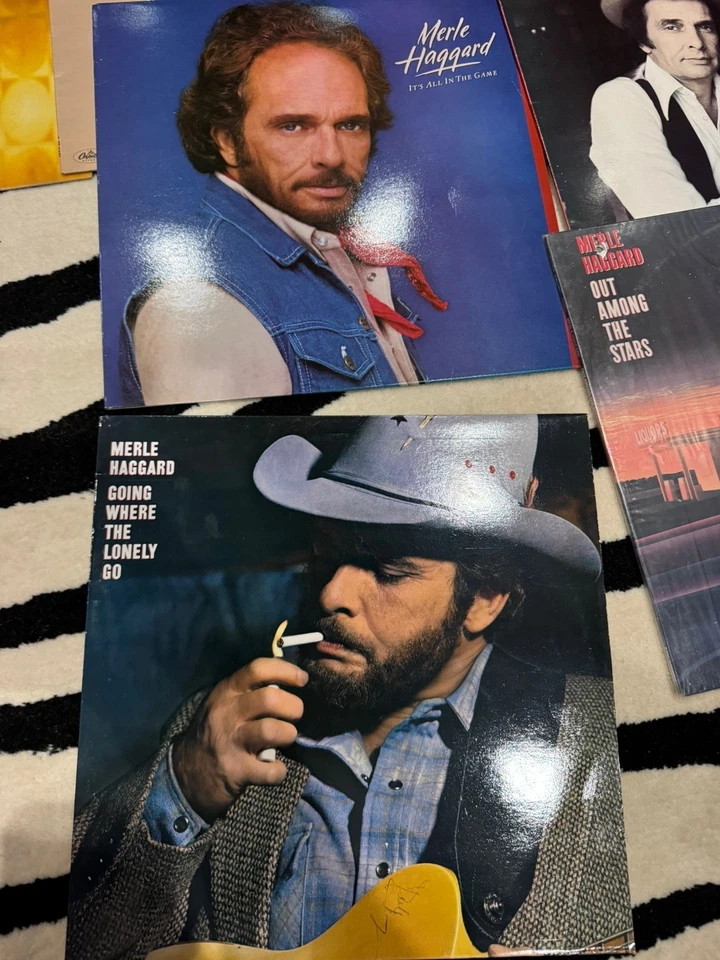 Merle haggard job lot of 26 vinyl records LPs country music,Bakersfield country - Image 2 of 4