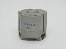 Festo 540864 HGDT-35-A-G2 Three Point Gripper Size 35 4mm Stroke per Grip USED