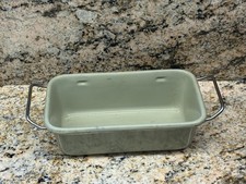 Vintage Green Ceramic Loaf Pan w/ Metal Handles Rack Bread Meatloaf Baking 9”x5”