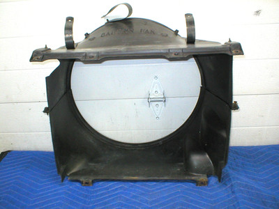 1982-1987 FIREBIRD TRANS AM GM V6 FAN TWO PIECE SHROUD TOP & BOTTOM 14019113 2.8