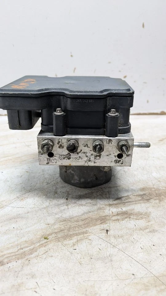 Used ABS Pump and Motor Assembly fits: 2013 Subaru Xv crosstrek Pump 2.0 Grade A - Imagem 4 de 4