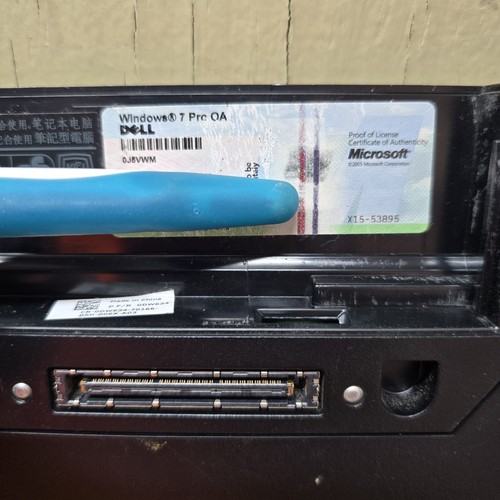 Dell Latitude E5500 computer portatile Windows 10 Pro 32 bit 15,4 pollici senza caricatore parti - Foto 10 di 12