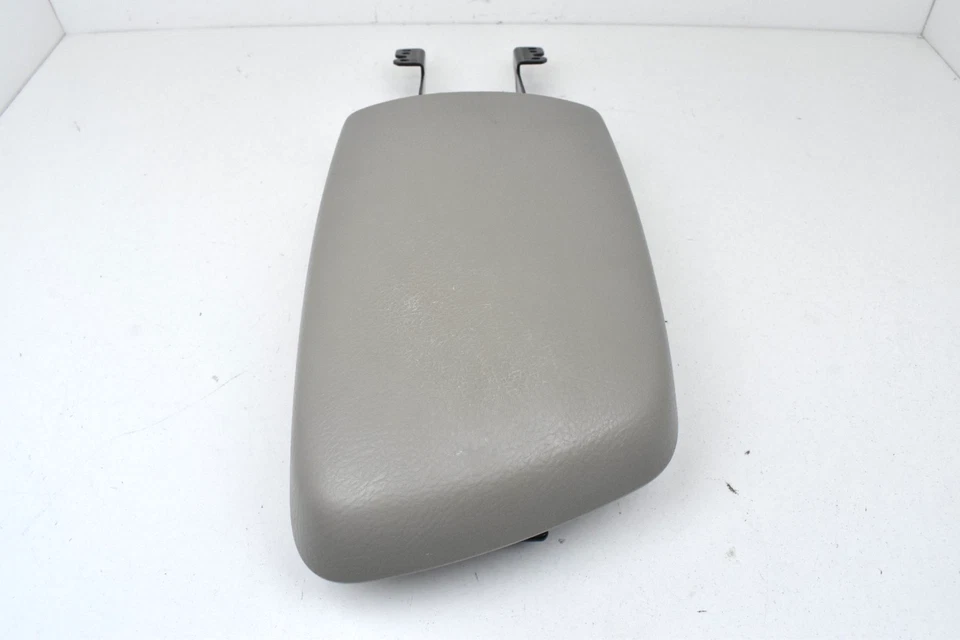 Toyota Yaris 2007-2011 sedán consola central beige plástico reposabrazos tapa cubierta OEM Foto 4 de 4