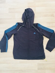 Adidas Chaqueta con capucha deportiva impermeable con ... Adidas Chaqueta con capucha deportiva impermeable con ...