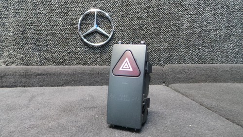 W71-2 * Mercedes-Benz E-Klasse W212 Warnblinker Warn Schalter - A2129052600