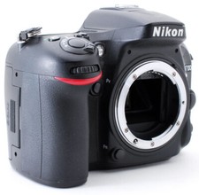 Nikon D7100 SLR Digital Camera Body set