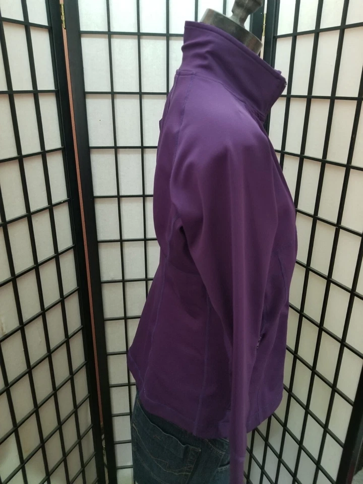 Chaqueta deportiva púrpura Ativa talla pequeña Foto 4 de 4