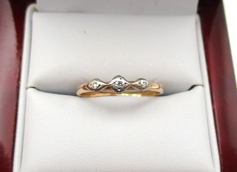Antique 14K Yellow & White Gold 3 Diamond Band Ring Size 7.75 [R330]
