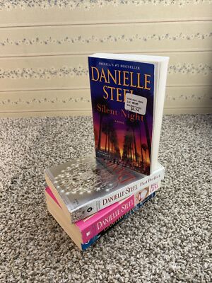 Danielle Steel Bundle lot of 4 Rushing Waters, Past perfect, Silent Night,