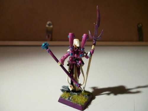 Eldar shadowseer converted - similar to the old world warhammer miniature - Picture 2 of 2