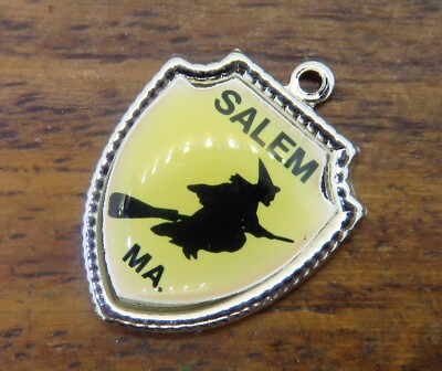 Vintage silver SALEM WITCH MASSACHUSETTS STATE HALLOWEEN SHIELD charm 18-2