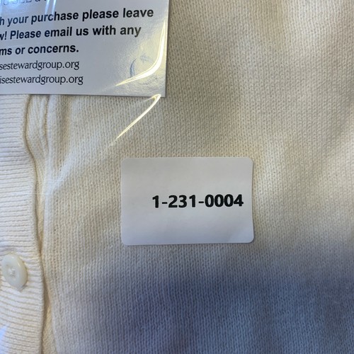 G H Bass And Co Girls Ivory Long Sleeves Button Down Cardigan Sweater Size XL - Picture 8 of 8