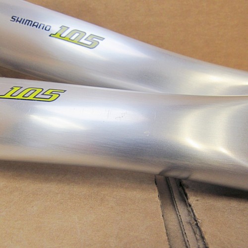 New-Old-Stock Shimano 105 Double Crankarm Set (Model FC-5501...172.5 mm)...Demo - Picture 10 of 18