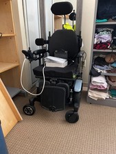 Rovi Electric Wheel Chair