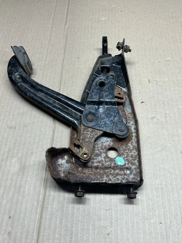 Conjunto de pedal de freno Ford Park 1973-1979 F100 F150 F250 F350 78-79 Bronco Foto 4 de 4