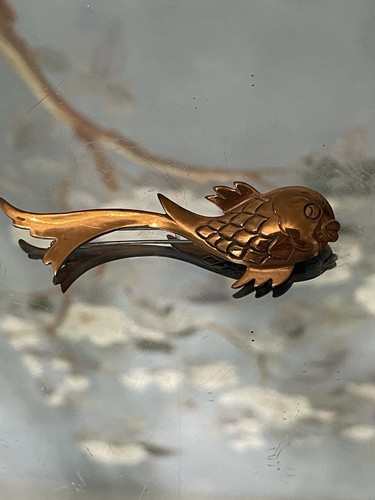 Gorgeous Vintage Copper Goldfish Brooch