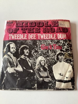 Middle of the Road   Tweedle Dee Tweedle Dum   Give it time     1970   7 -Single