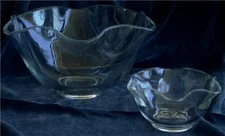 Nice Pressed Glass Bowl Set, VERY GOOD CONDITION