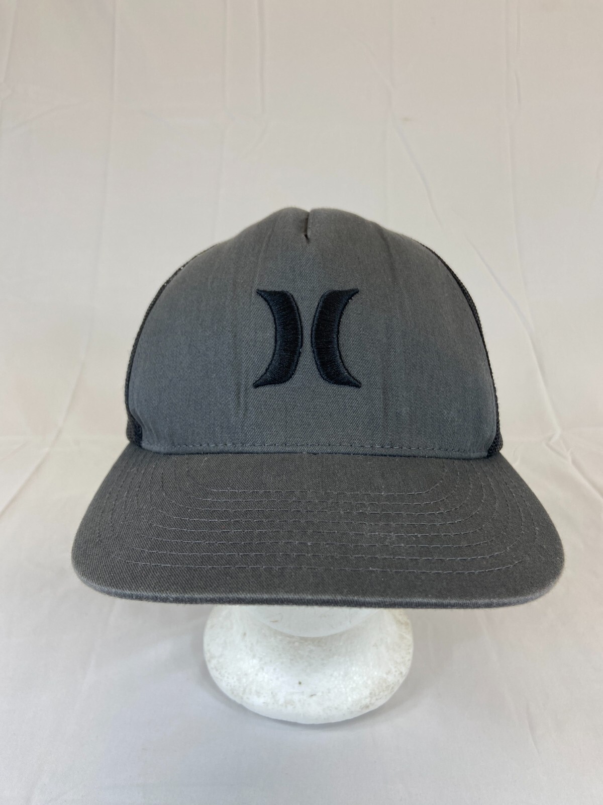 Mens Hurley Baseball Cap Snapback Hat Gray Mesh B… - image 1