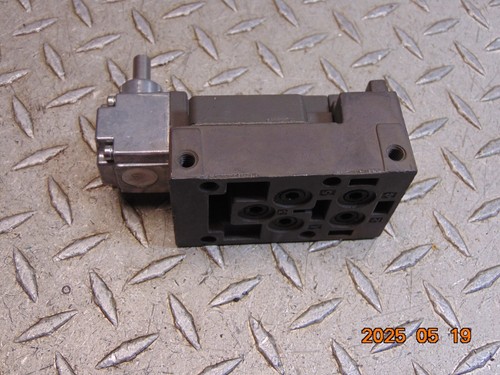 SOUPAPE DE LIMITATION 1/8" 5 PORTS NUMATROL LR5-0201 - Photo 2/2