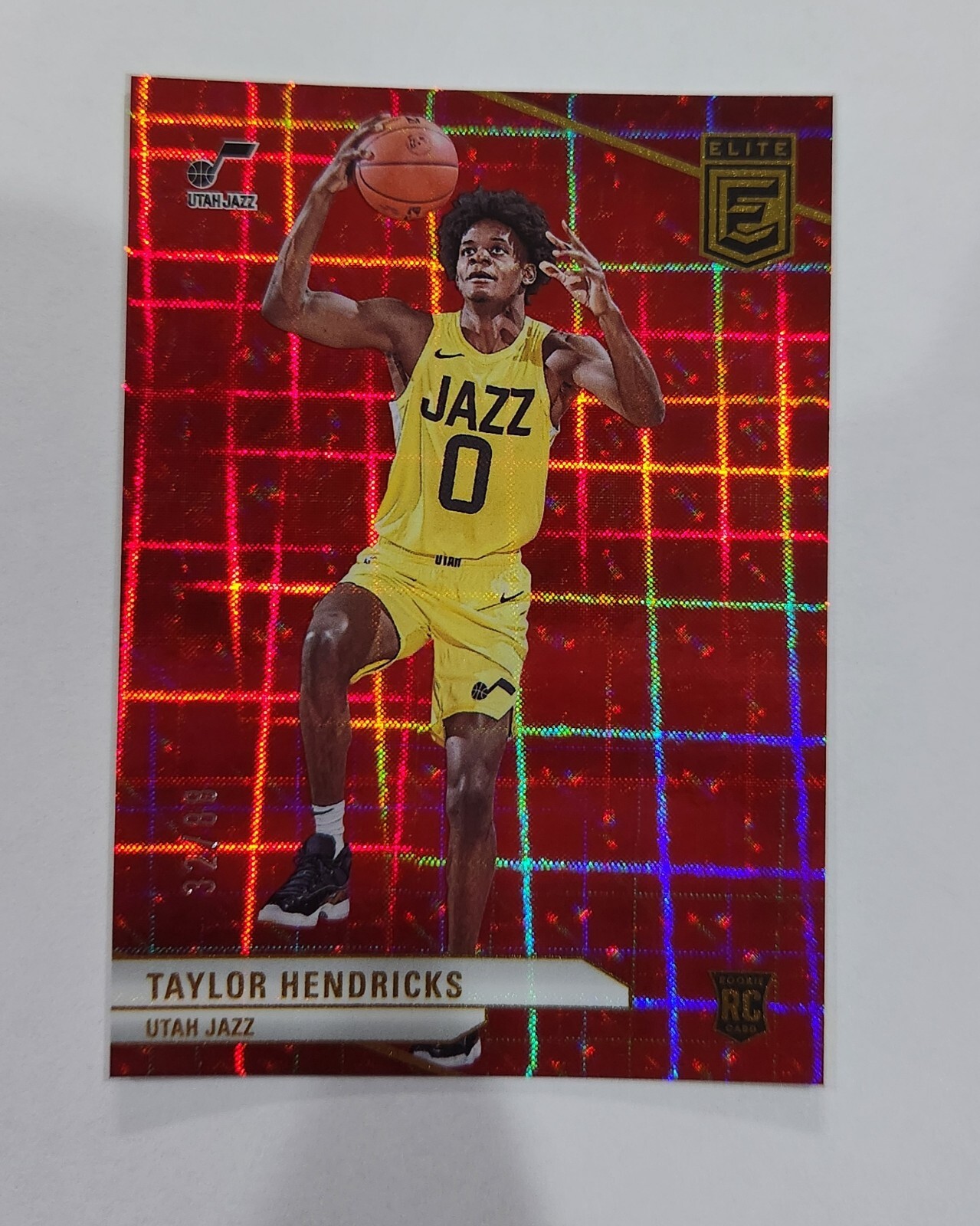 2023-24 Donruss Elite Taylor Hendricks 216 Hyper Red International Rookie RC /88