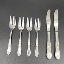 Rogers Oneida Stainless Rose Set of Four Dessert Forks & Two Knives Replacement
