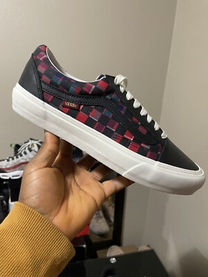 VANS Old Skool unisex Men s Size 9.5 Women s 11.0