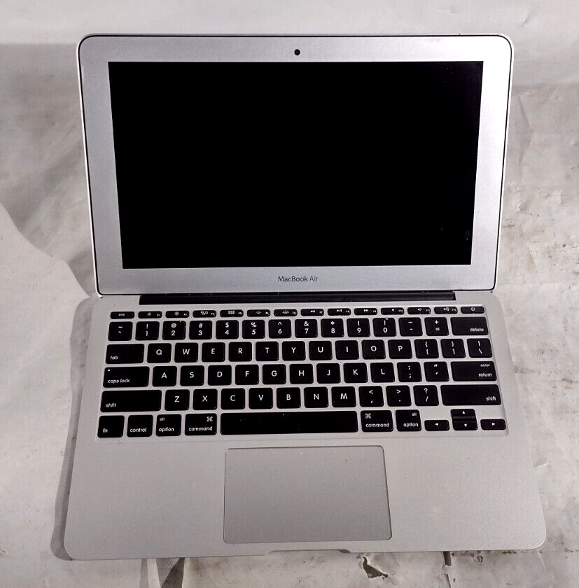 Apple MacBook Air 11 Apple MacBook Air 11