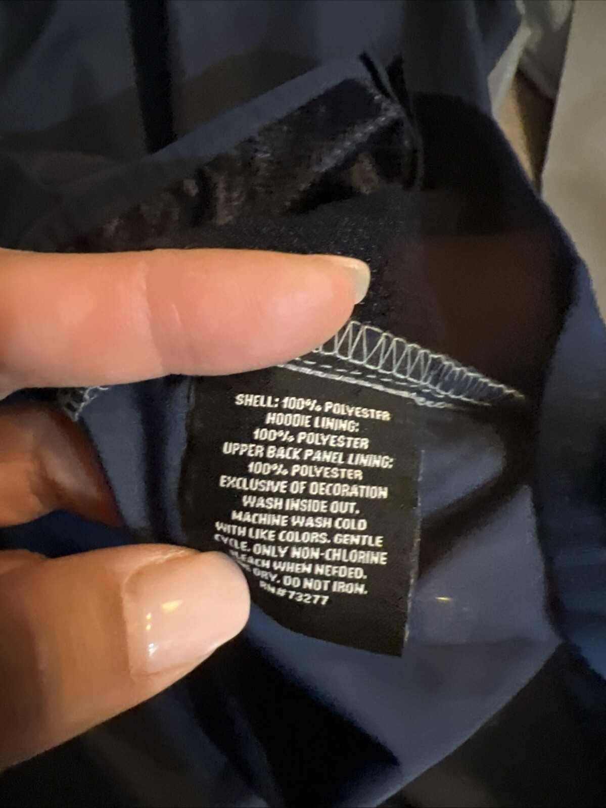 Giacca a vento Fila sport blu navy e grigio riflettente zip unisex taglia Large usata in ottime condizioni