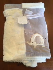 kyle and deena blanket