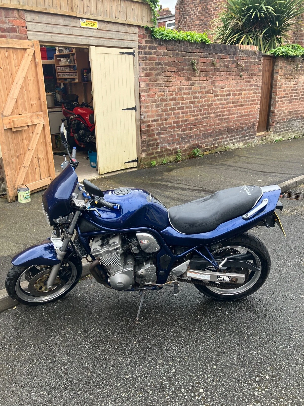 Suzuki 600 Bandit - Picture 1 of 8