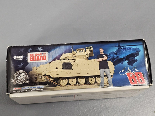 Nascar #88 Dale Earnhardt Jr. - 2008 National Guard Chevy Impala SS 1:24 Scale - Picture 3 of 7