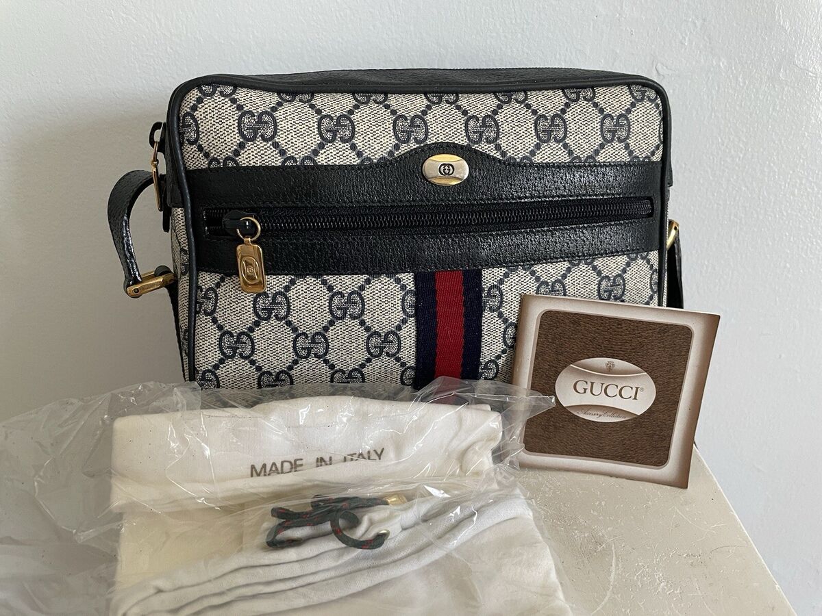 Authentic New Gucci Vintage 56.02.004 Blue Web GG Crossbody Authentic New Gucci Vintage 56.02.004 Blue Web GG Crossbody