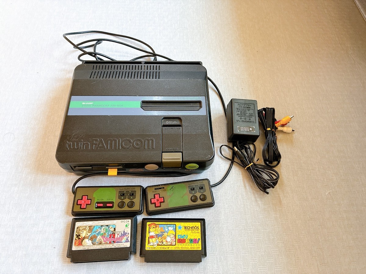 SHARPシャープ ツインファミコン 後期型 本体 AN-505-BK 連射機能