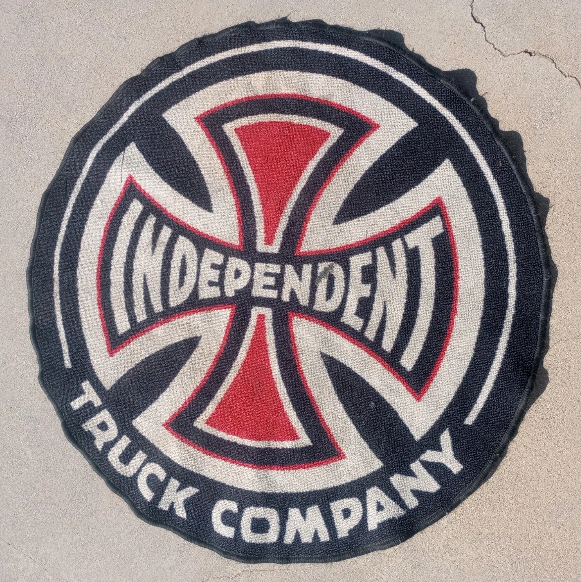Preços baixos em Independent Trucks Roupas e Acessórios para