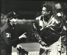 1981 Press Photo Mike Reilly, Umpire, calls Brewers' Paul Monitor out at home