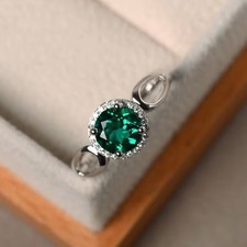 Green Emerald Modern Women Ring 925 Sterling Silver Lab Created Gemstone Ring