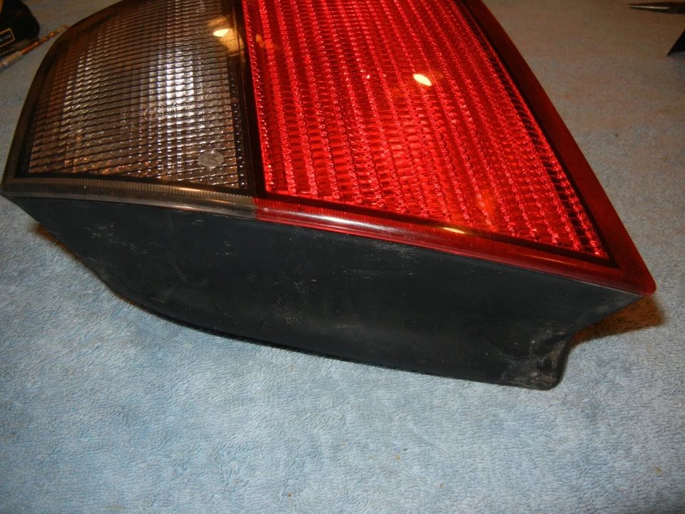 Luz trasera exterior derecha SAAB 9-5 1999-2001 sedán con cableado coleta XL10 Foto 4 de 4