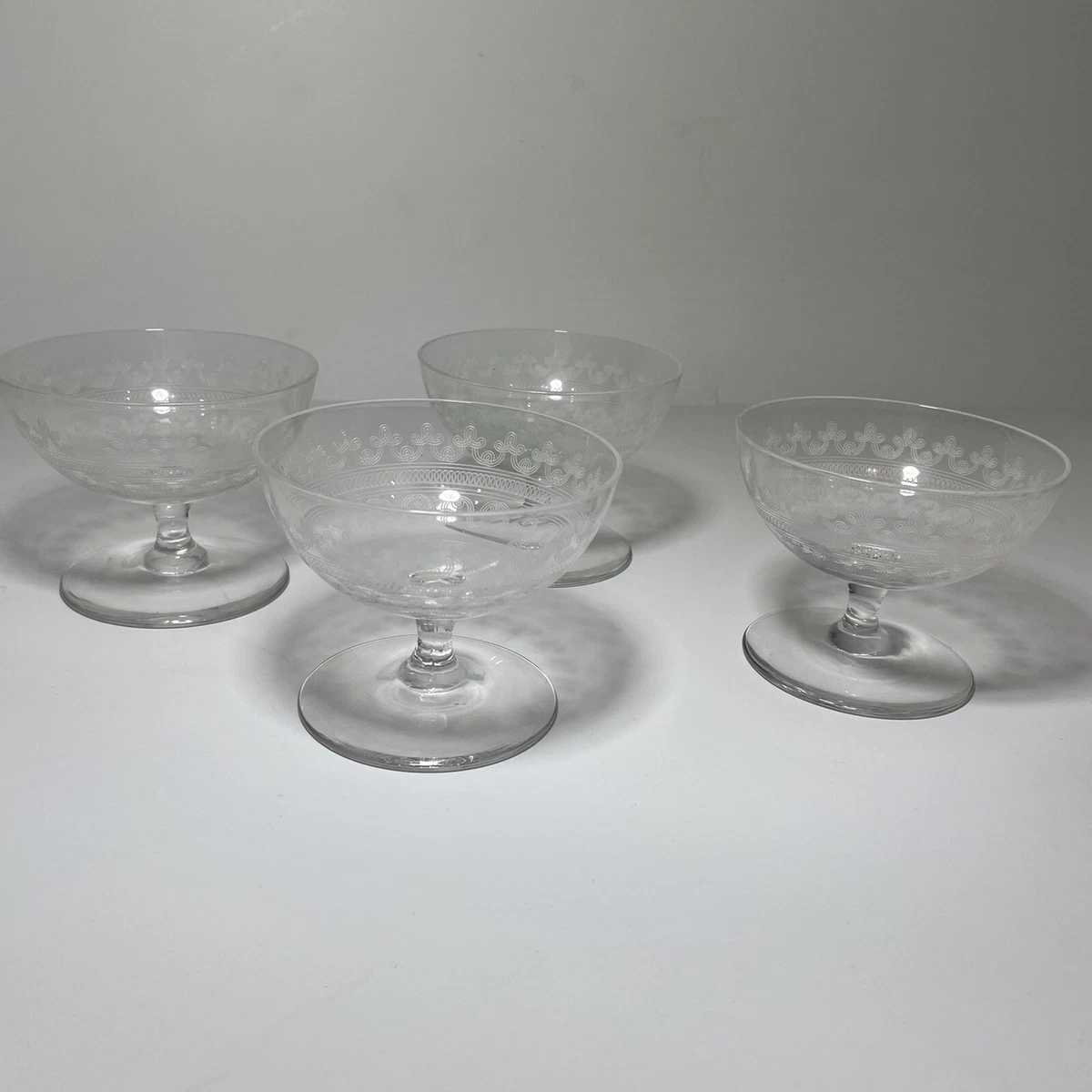 Modern Cocktail Glasses: Coupe Glasses, Old-Fashioned Glasses