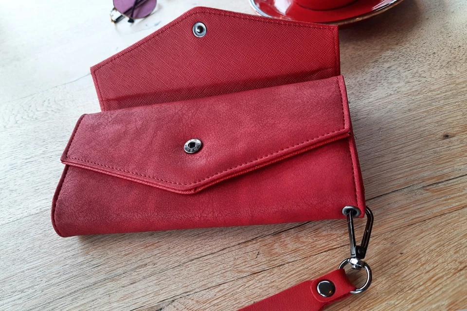 Cartera de muñeca larga de cuero vegano para mujer Foto 4 de 4