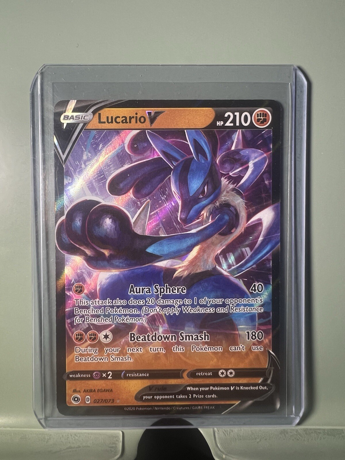 Lucario V 27/73 Champions Path Holo