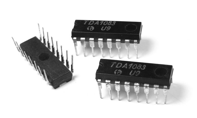 TDA1083 (A283D ) One Chip AM/FM Radio with Audio Power Amplifier 1083 ...