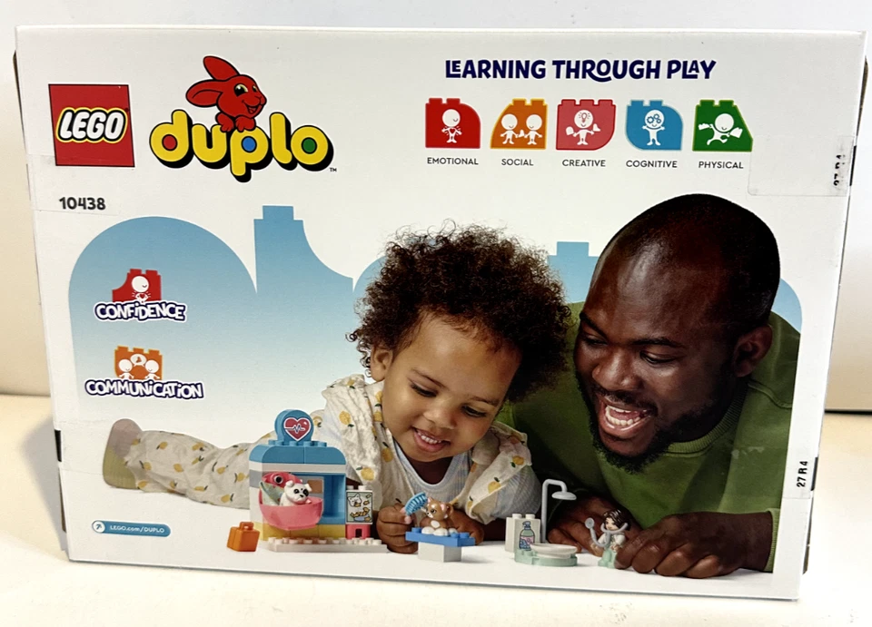 LEGO DUPLO: Visit to the Vet Clinic (10438) NEW SEALED - Image 3 of 4