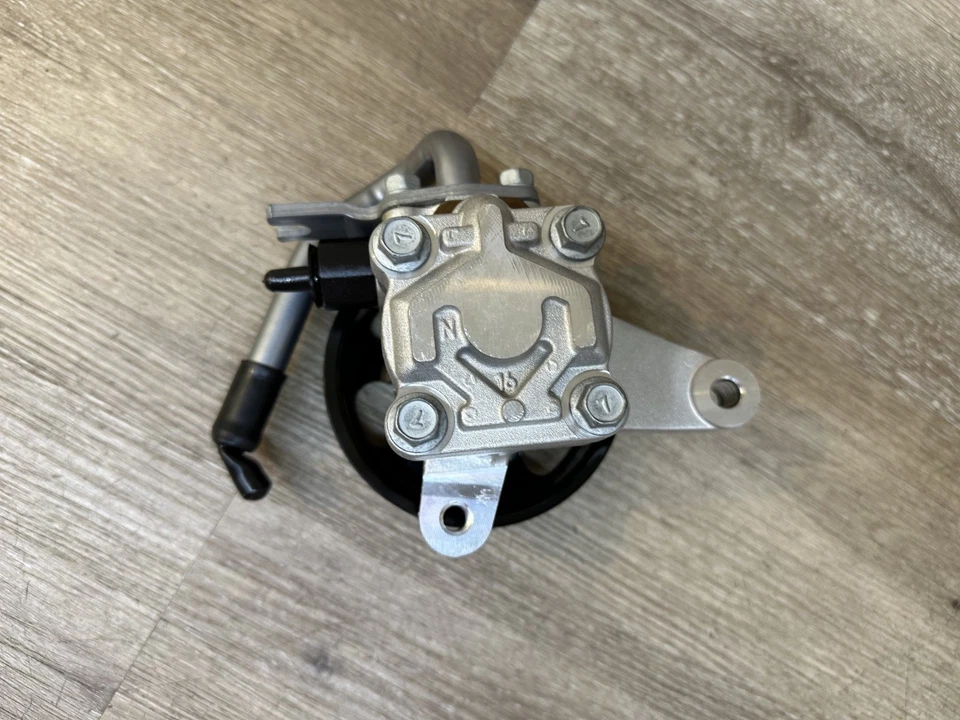 2015-21 KIA SEDONA BOMBA DE DIREÇÃO HIDRÁULICA PEÇA ORIGINAL # 57100-A9200 - Imagem 2 de 4